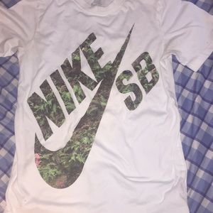 Kids Nike shirt